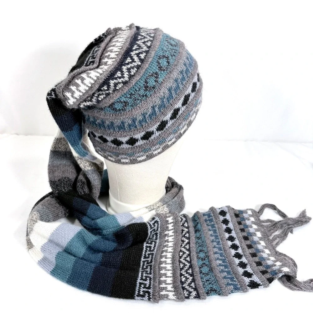 Hand Knit Alpaca Wool Blend Fair Isle Beanie and‎ Scarf in One Blue Grey